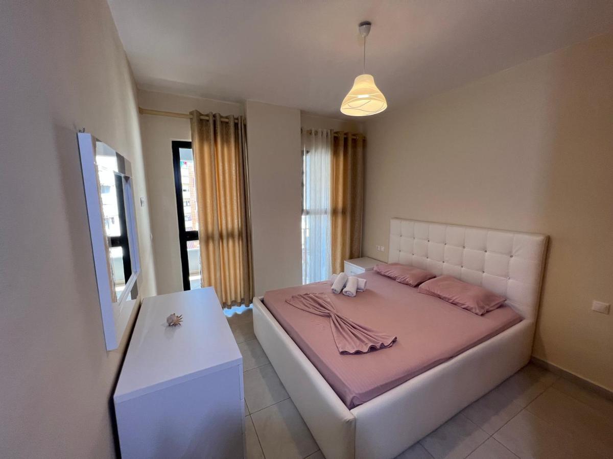 Marinela Apartment Tirana Buitenkant foto