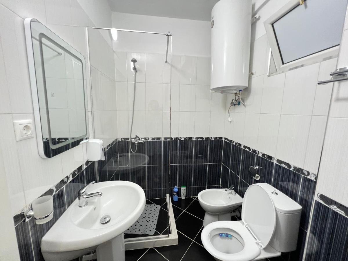 Marinela Apartment Tirana Buitenkant foto