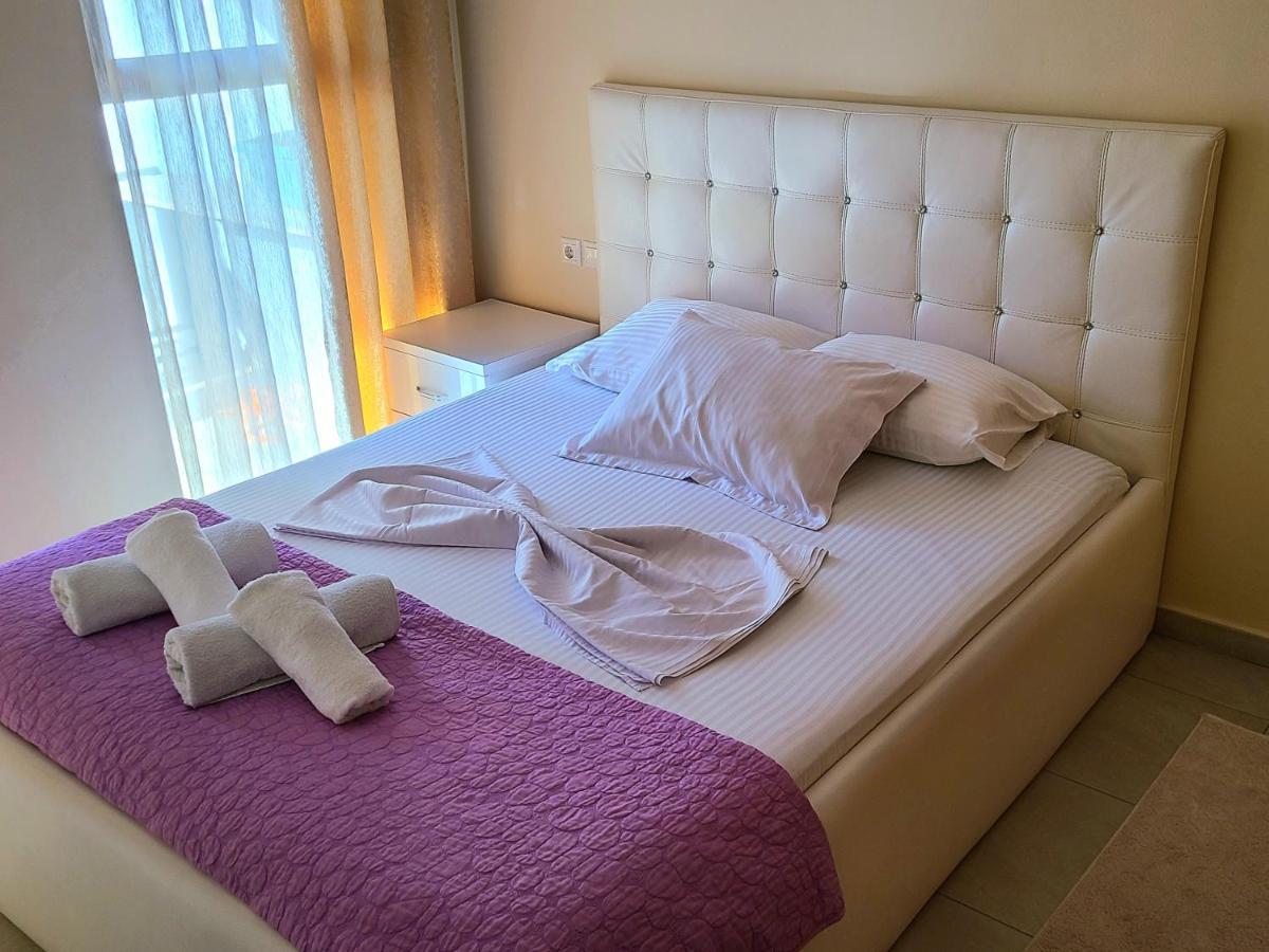 Marinela Apartment Tirana Buitenkant foto
